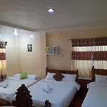 El Demetri Apartel
